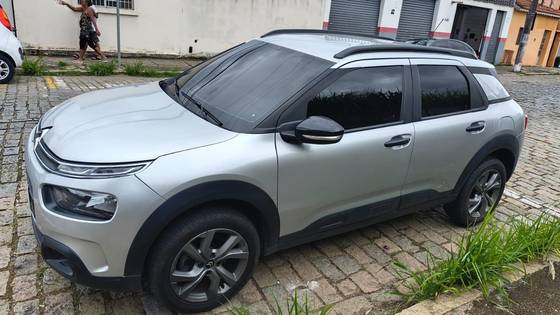 CITROËN C4 CACTUS 1.6 VTI 120 FLEX FEEL BUSINESS EAT6 CITROËN C4 CACTUS 1.6 VTI 120 FLEX FEEL BUSINESS EAT6
